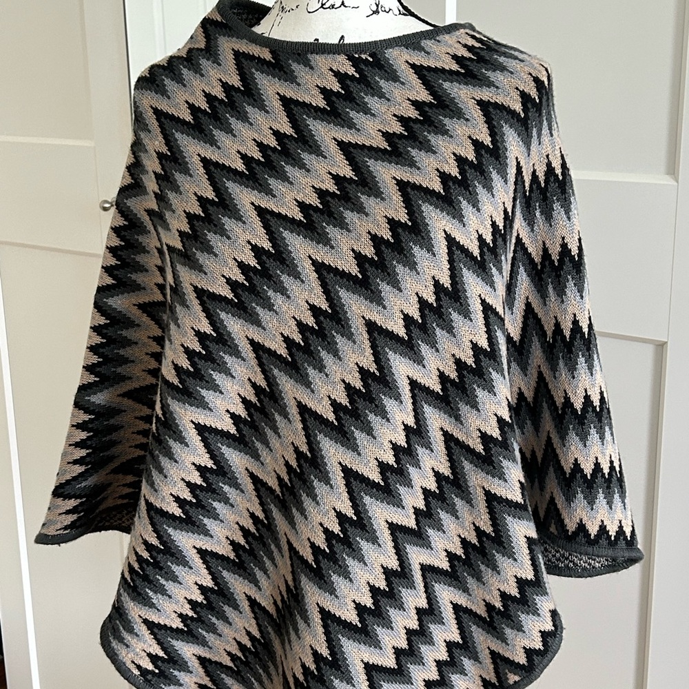 Missoni Black and Cream Chevron Shrug